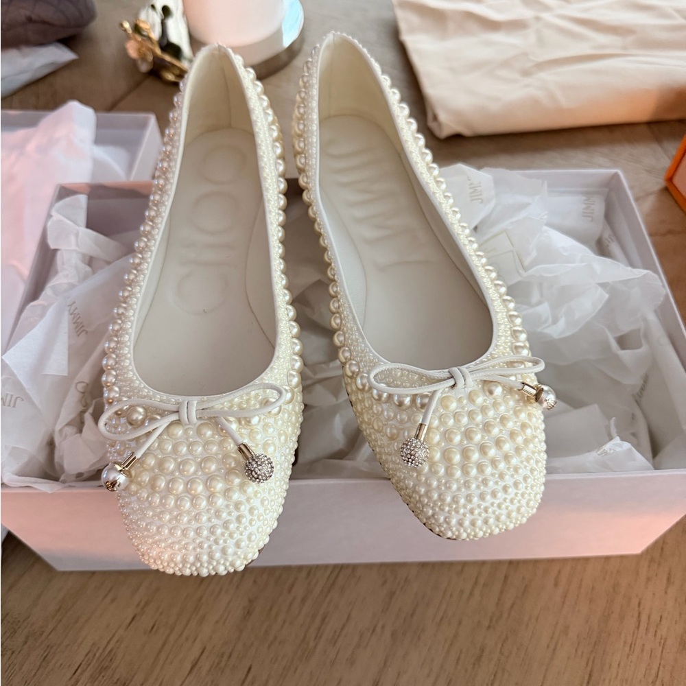Jimmy ChooPearl-Embellished Women’s Ballet Flats - White